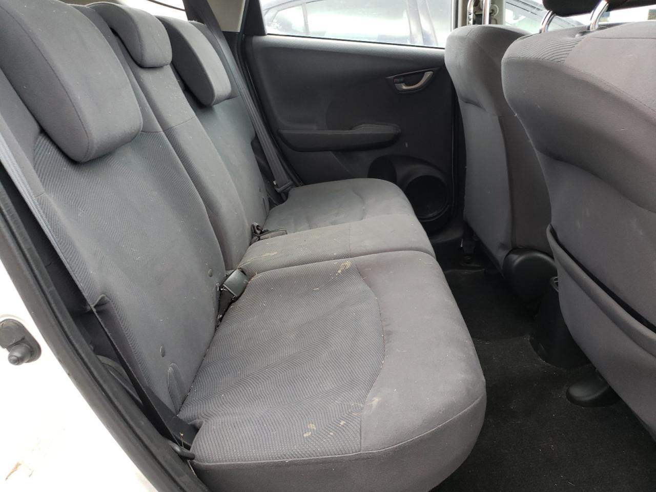 Photo 6 from auction – 2012 HONDA FIT with VIN JHMGE8H35CC027810