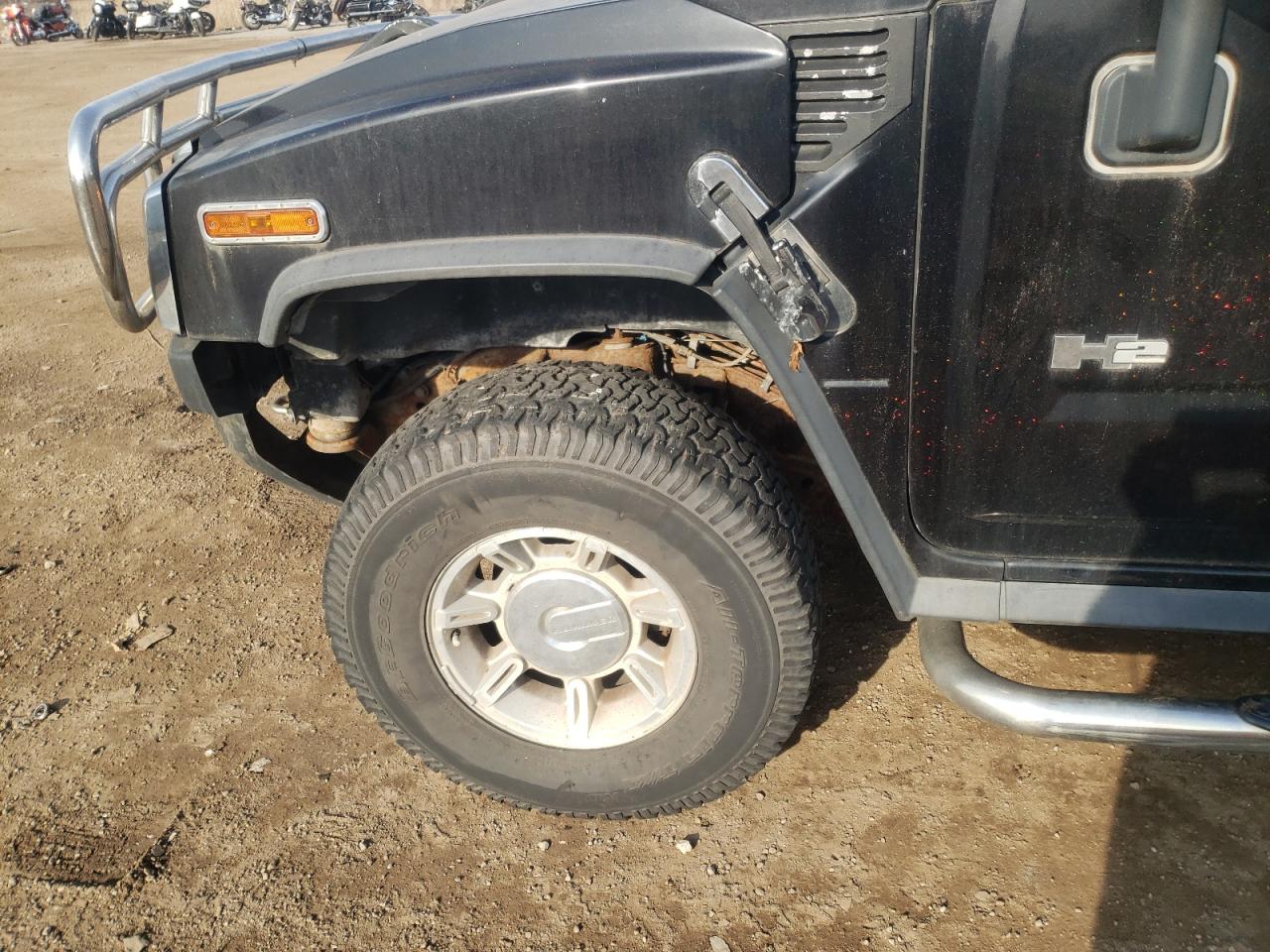 Photo 9 from auction – 2004 HUMMER H2 with VIN 5GRGN23U04H114595