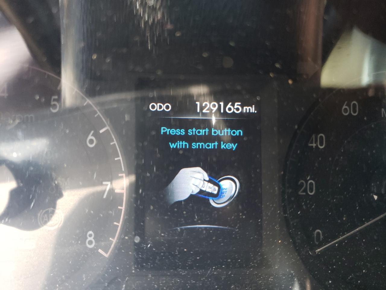 Photo 8 from auction – 2013 HYUNDAI GENESIS with VIN KMHGC4DH7DU249712