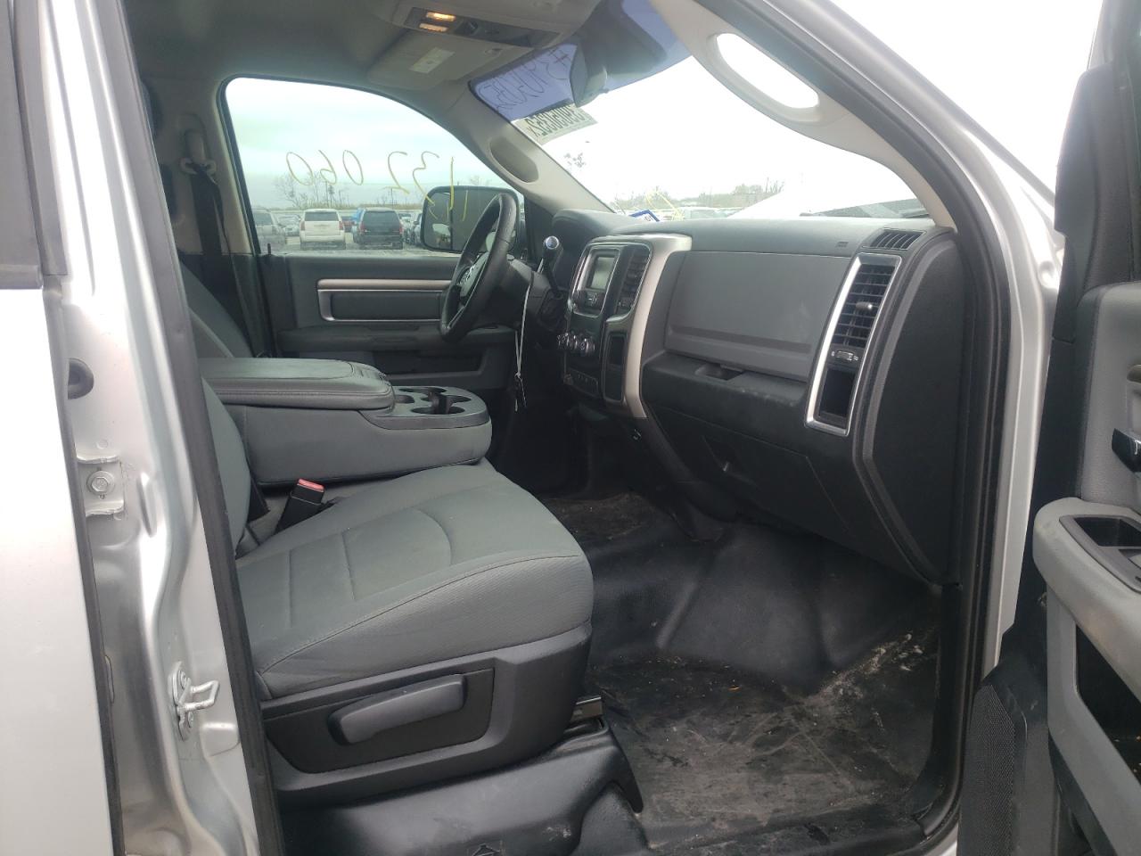 Photo 5 from auction – 2015 RAM 2500 SLT with VIN 3C6UR5DL1FG681614