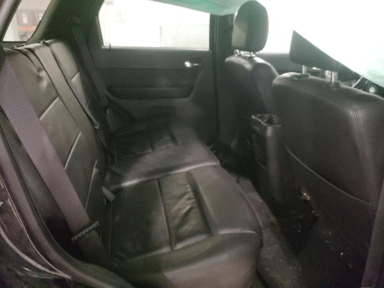 Photo 6 from auction – 2011 FORD ESCAPE LIM with VIN 1FMCU9EG7BKB53098