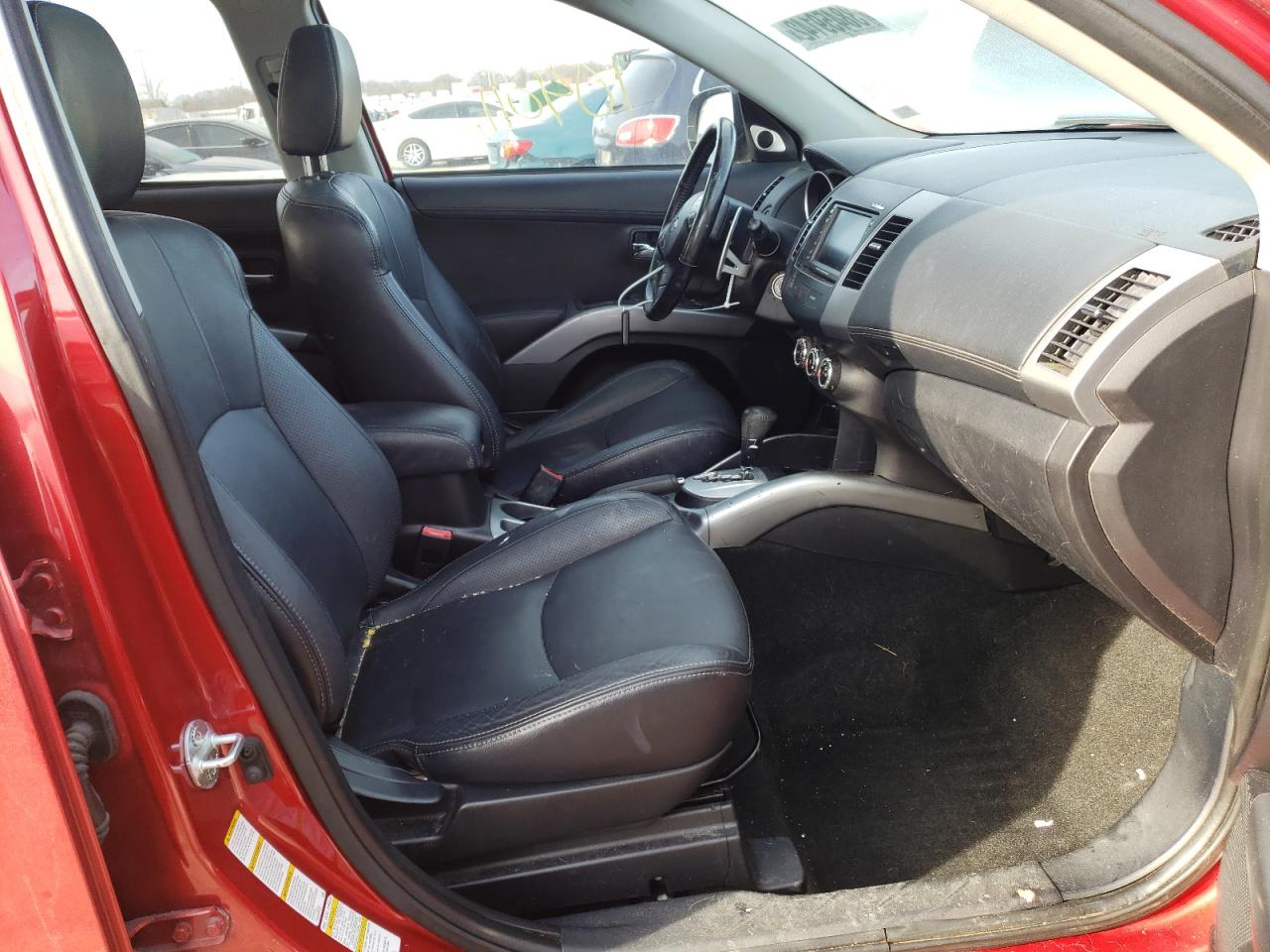 Photo 5 from auction – 2010 MITSUBISHI OUTLANDER with VIN JA4JS4AX9AZ006176