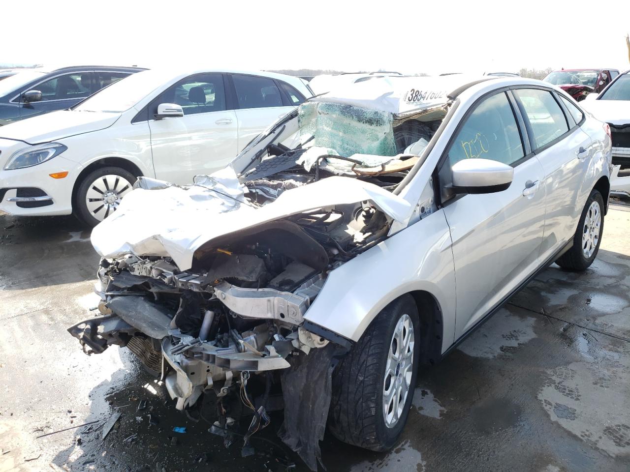 Photo 2 from auction – 2012 FORD FOCUS SE with VIN 1FAHP3F24CL381093