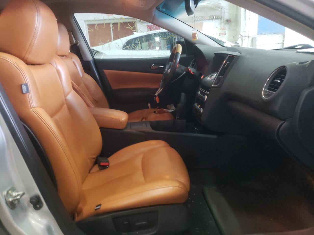 Photo 5 from auction – 2011 NISSAN MAXIMA S with VIN 1N4AA5AP2BC855915