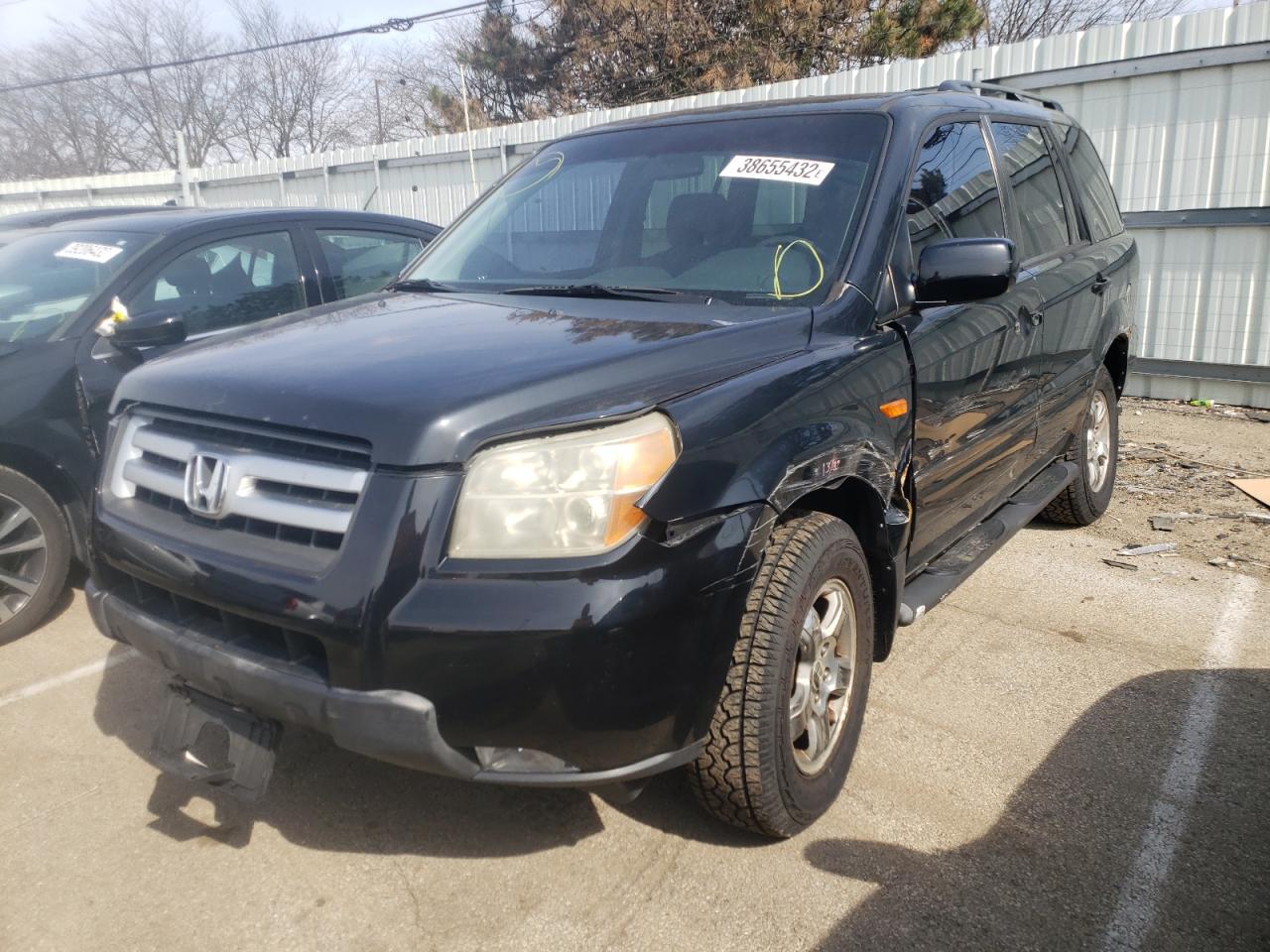 Photo 2 from auction – 2006 HONDA PILOT EX with VIN 2HKYF18426H537124