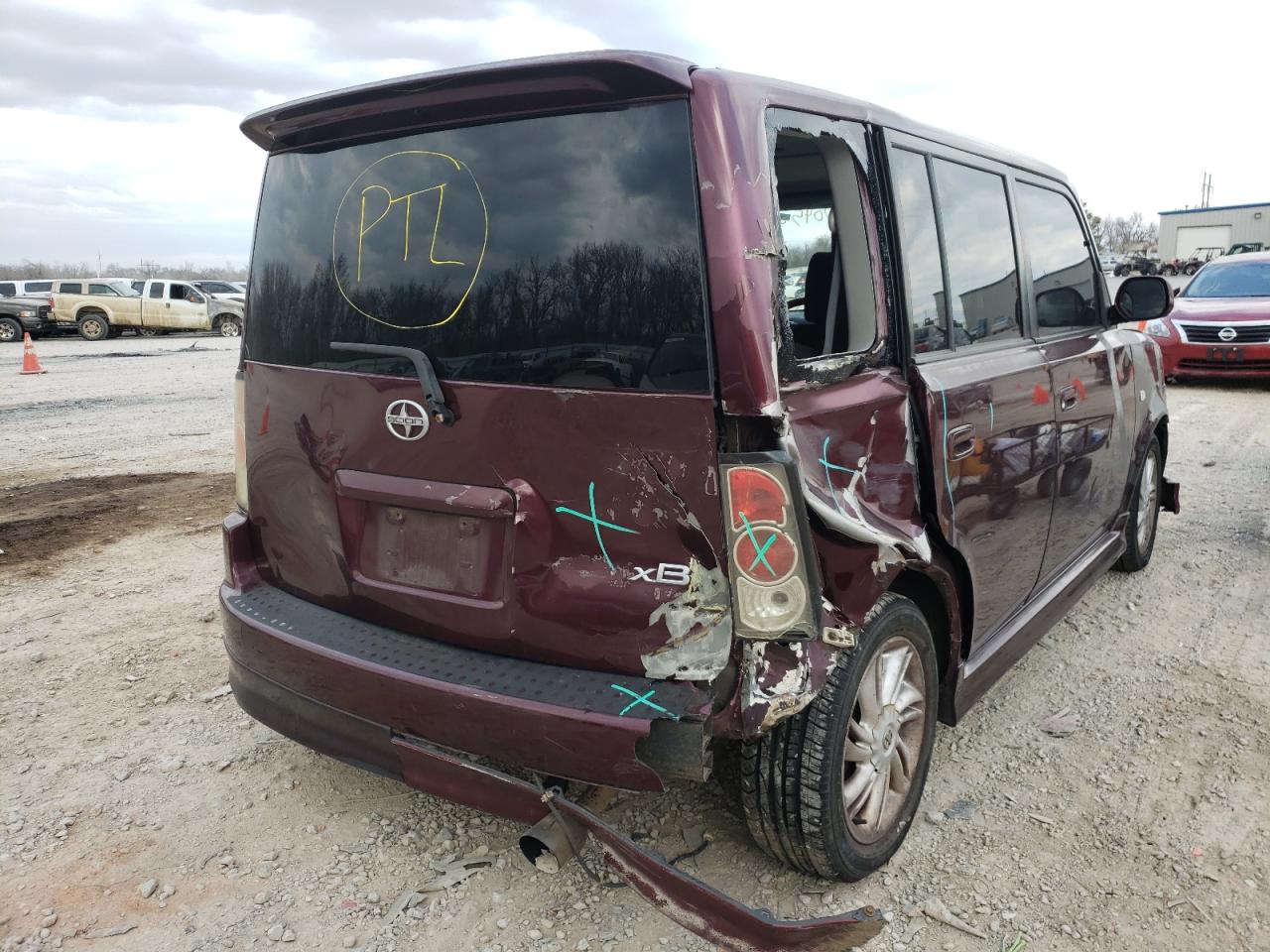 Photo 4 from auction – 2004 TOYOTA SCION XB with VIN JTLKT324840143564
