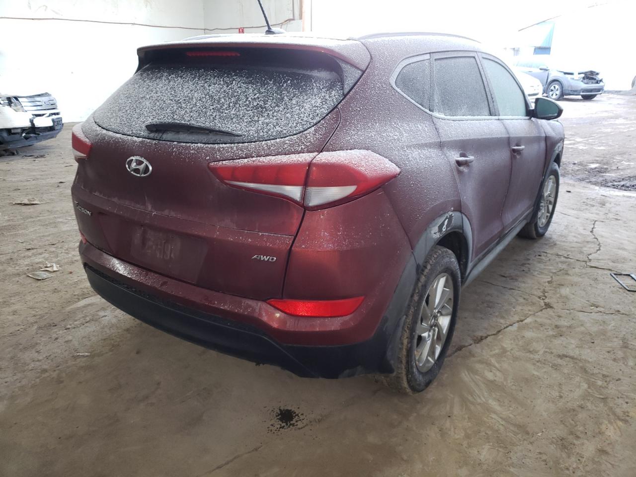 Photo 4 from auction – 2017 HYUNDAI TUCSON LIM with VIN KM8J3CA45HU389099