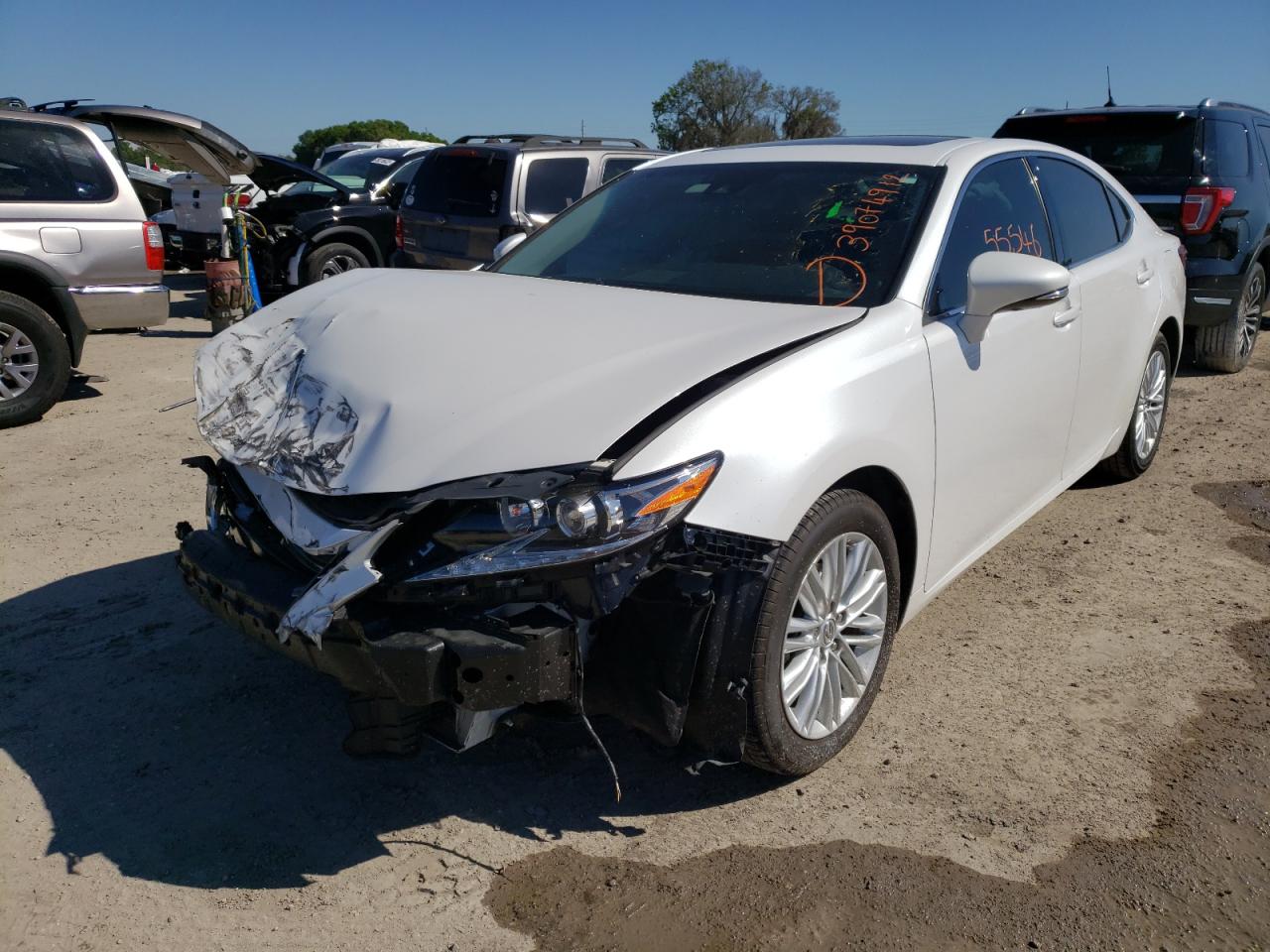 Photo 2 from auction – 2016 LEXUS ES 350 with VIN 58ABK1GGXGU017715