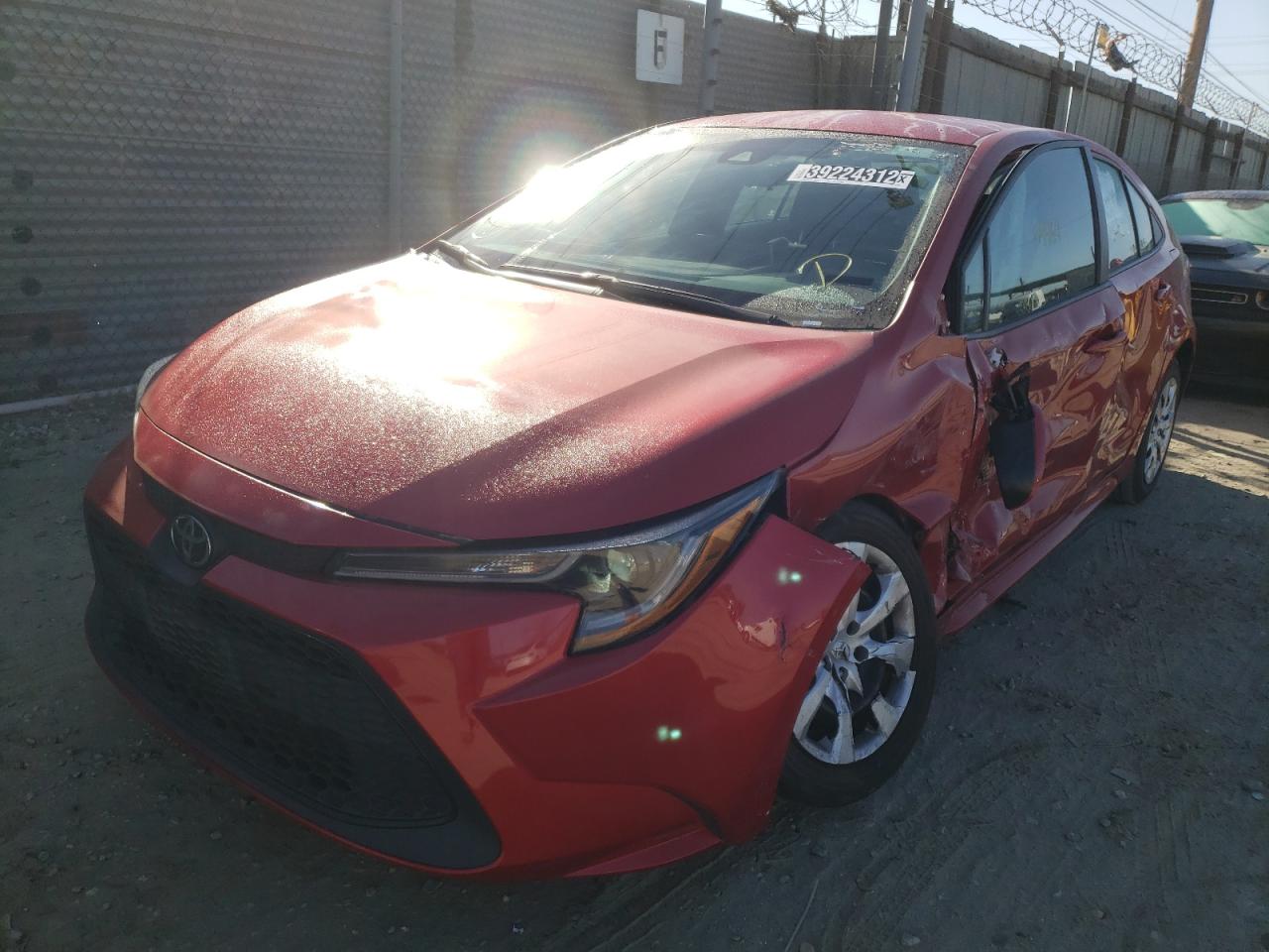 Photo 2 from auction – 2020 TOYOTA COROLLA LE with VIN 5YFEPRAE5LP113890