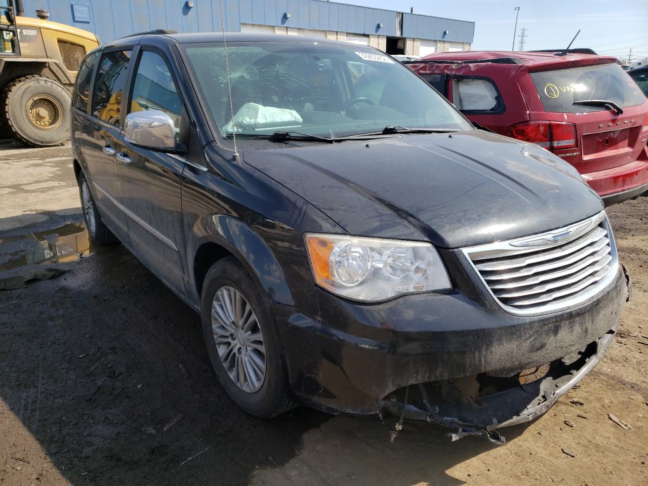 Photo 1 from auction – 2014 CHRYSLER TOWN & COU with VIN 2C4RC1CG1ER275273