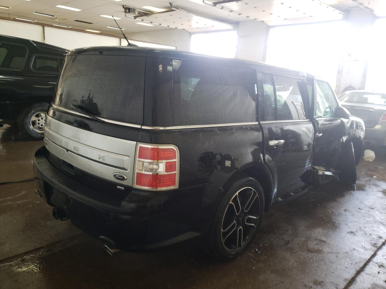 Photo 4 from auction – 2013 FORD FLEX LIMIT with VIN 2FMHK6D85DBD11228