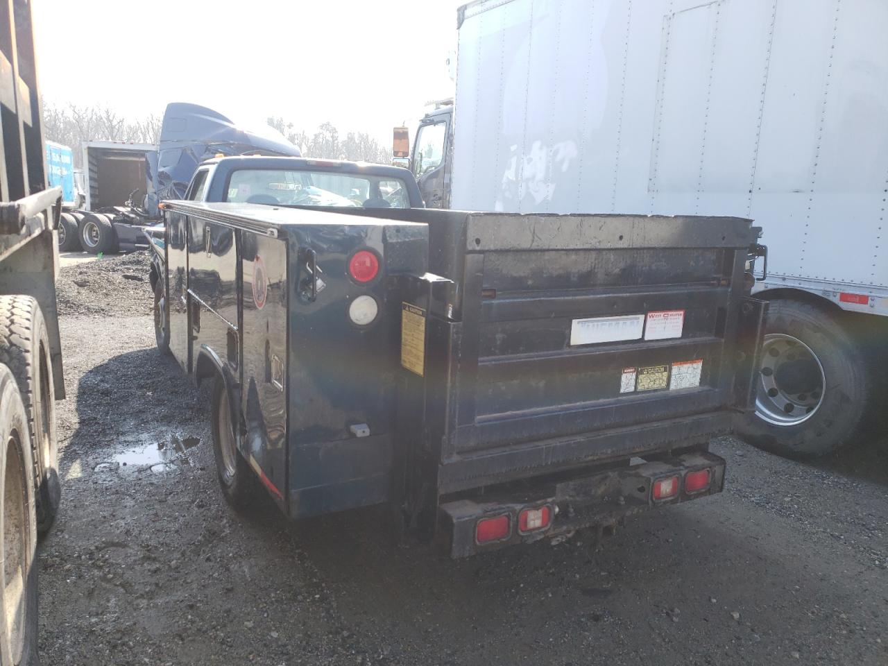 Photo 3 from auction – 1997 FORD F350 with VIN 1FDKF37F6VEC11762