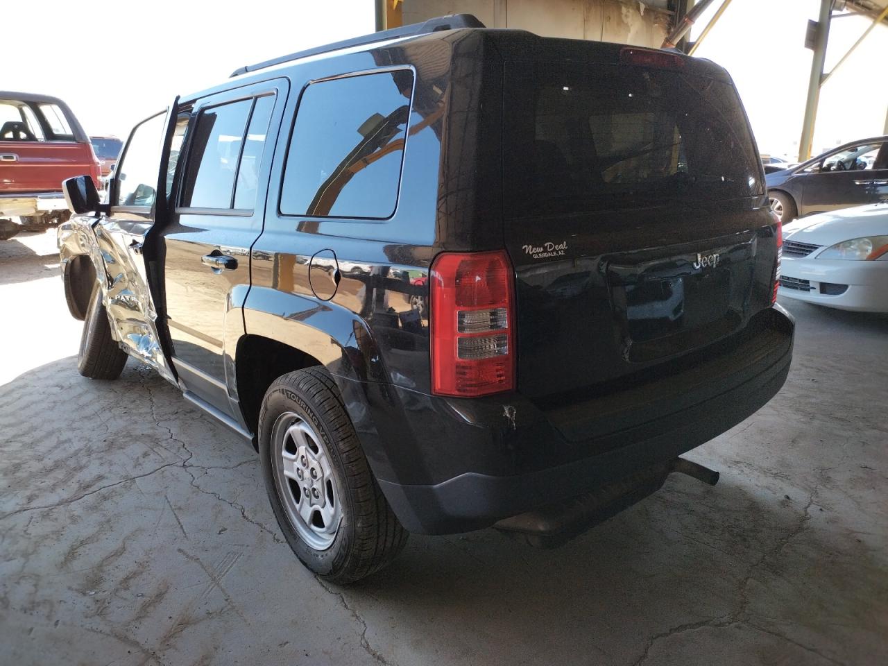 Photo 3 from auction – 2015 JEEP PATRIOT with VIN 1C4NJPBA6FD413320