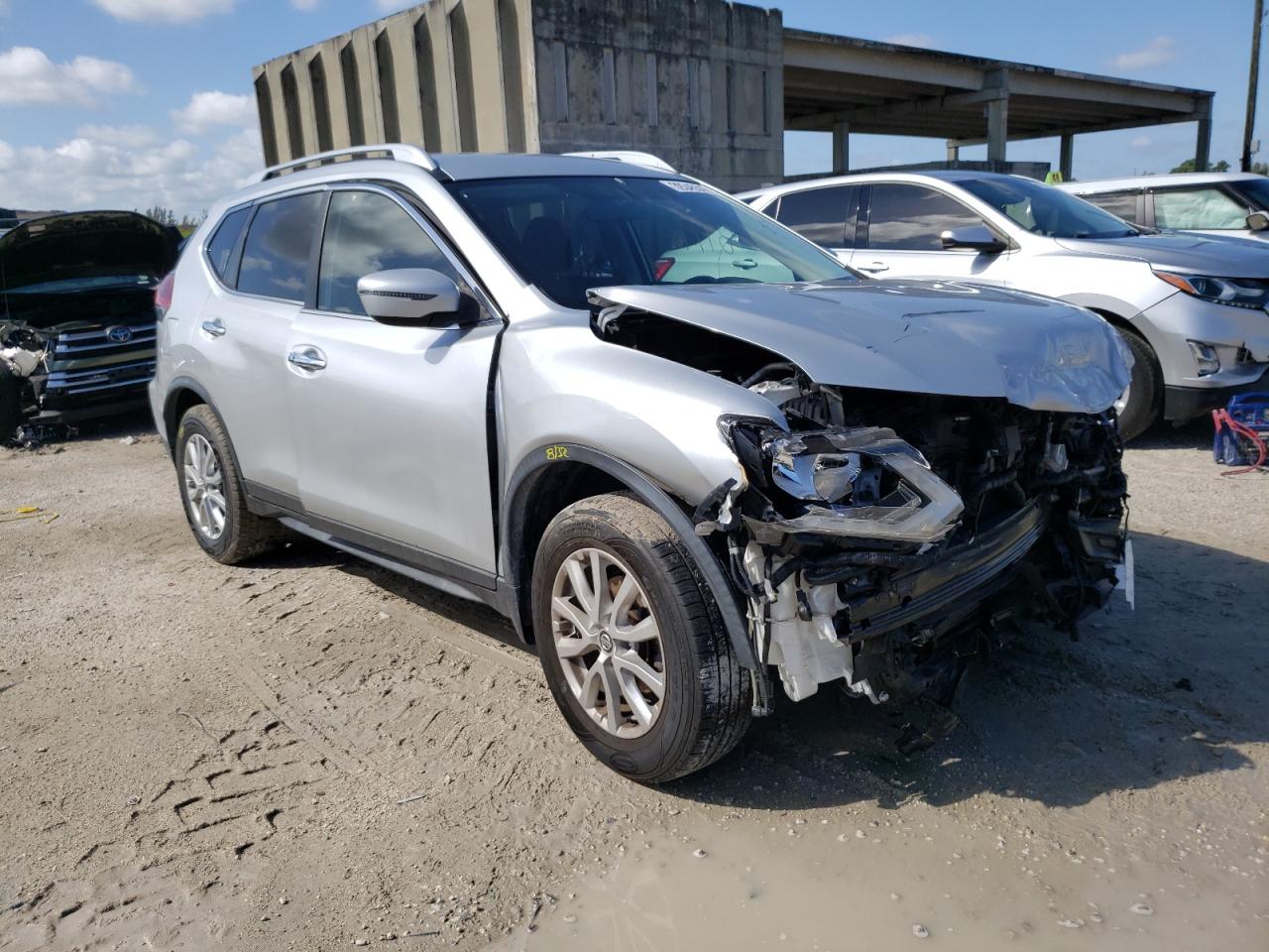 Photo 1 from auction – 2018 NISSAN ROGUE S with VIN JN8AT2MT6JW457796