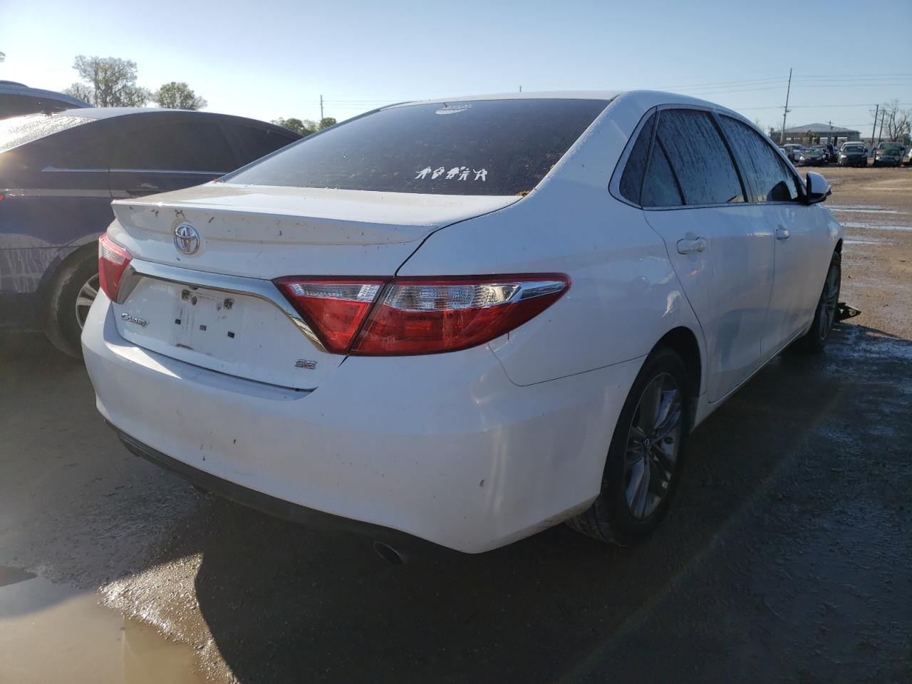 Photo 4 from auction – 2017 TOYOTA CAMRY with VIN 4T1BF1FK7HU338369