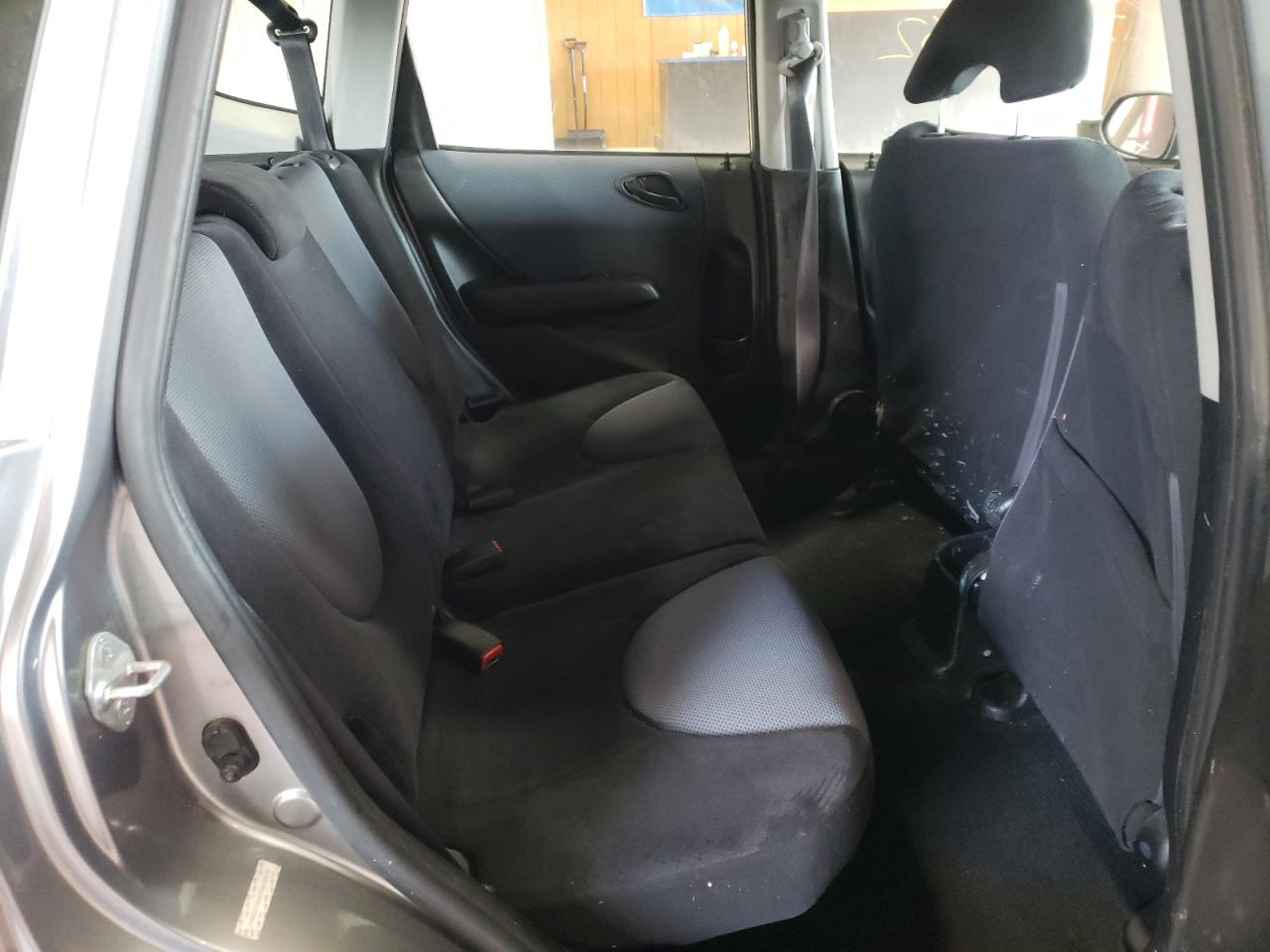 Photo 6 from auction – 2007 HONDA FIT with VIN JHMGD38407S008978