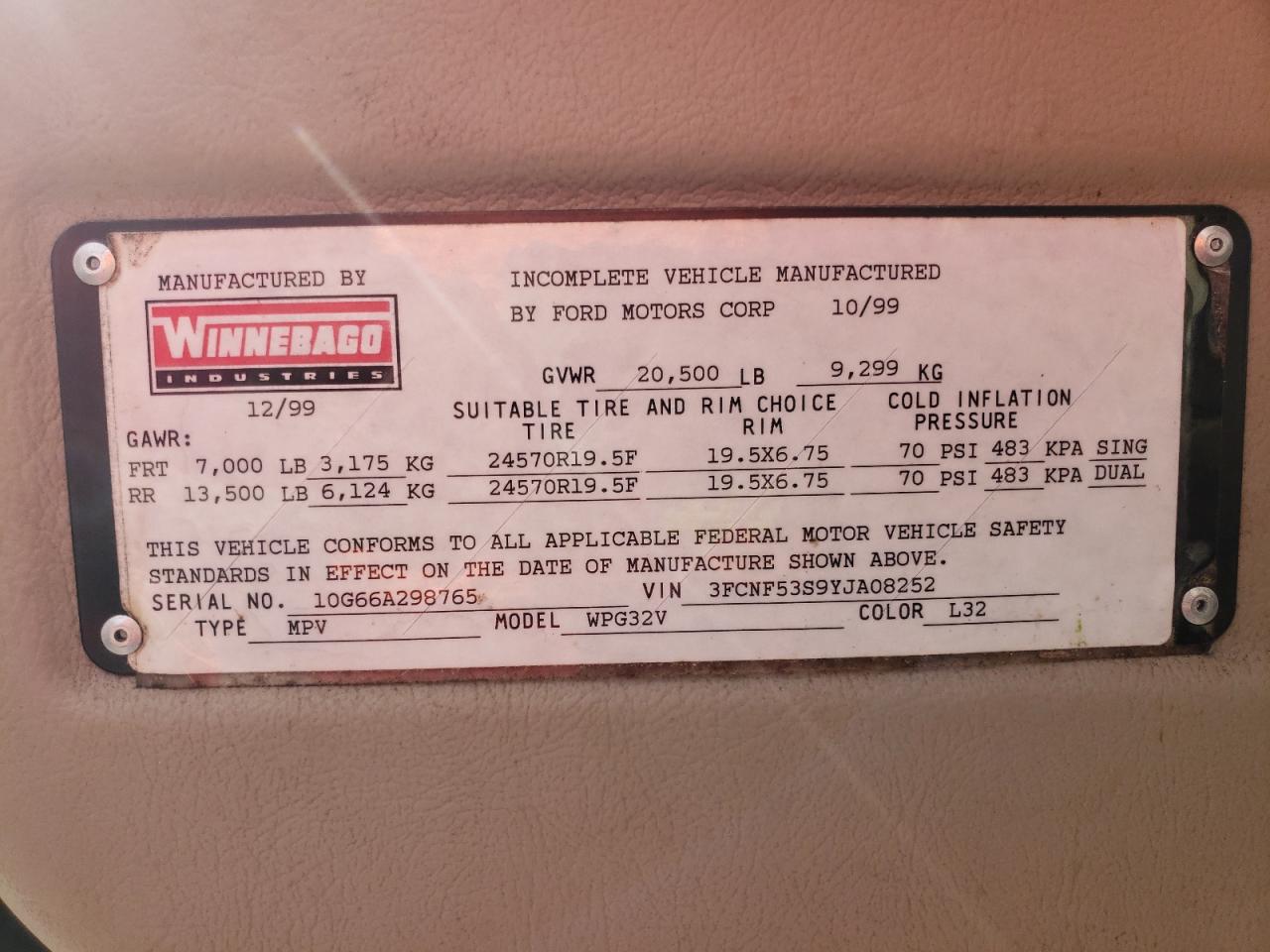 Photo 10 from auction – 2000 FORD F550 SUPER with VIN 3FCNF53S9YJA08252
