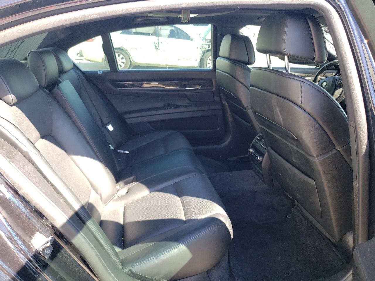 Photo 6 from auction – 2011 BMW 750 LI with VIN WBAKB8C58BCY65077