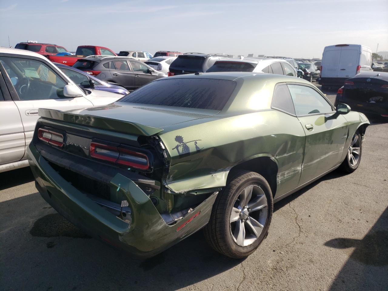 Photo 15 from auction – 2018 DODGE CHALLENGER with VIN 2C3CDZAG2JH306068