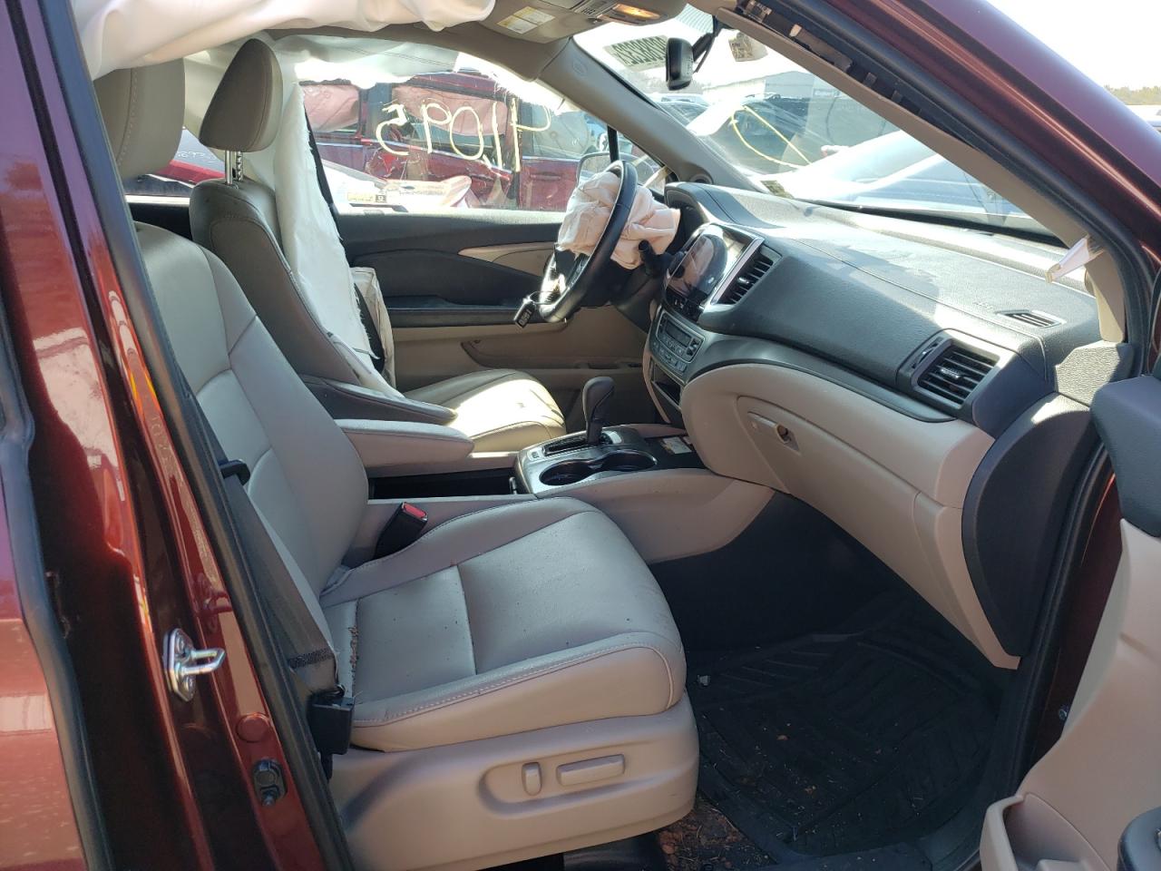 Photo 5 from auction – 2018 HONDA PILOT EXL with VIN 5FNYF6H53JB023893