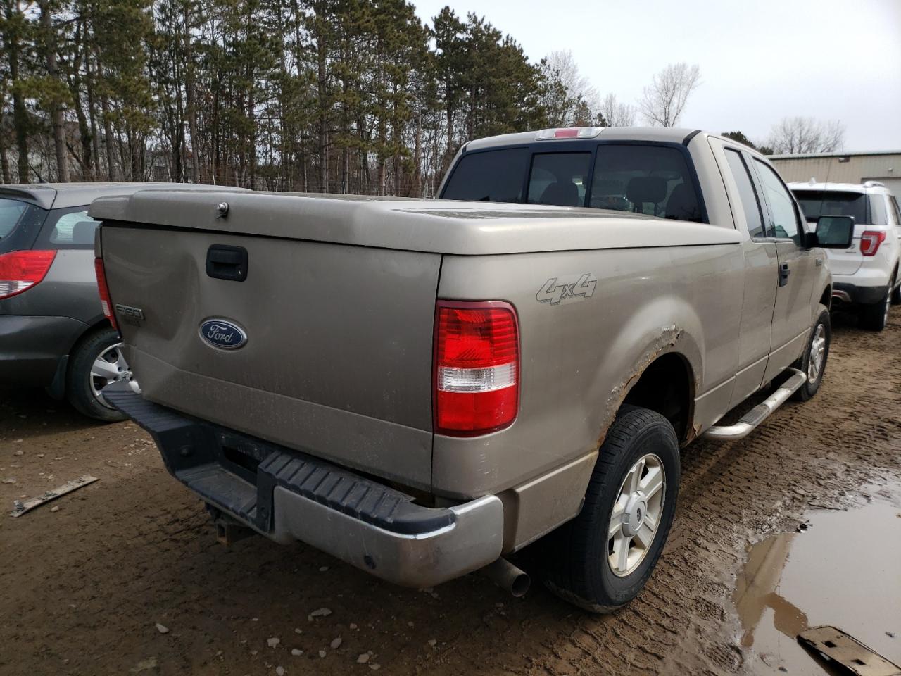 Photo 4 from auction – 2004 FORD F150 with VIN 1FTPX14504NC42351