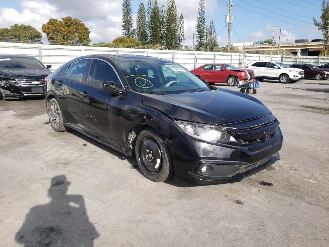 HONDA CIVIC EX 2017 with VIN 19XFC2F87HE016287 - Photo from auction