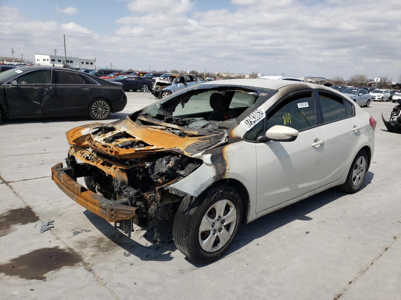 Photo 2 from auction – 2015 KIA FORTE LX with VIN KNAFK4A69F5314110
