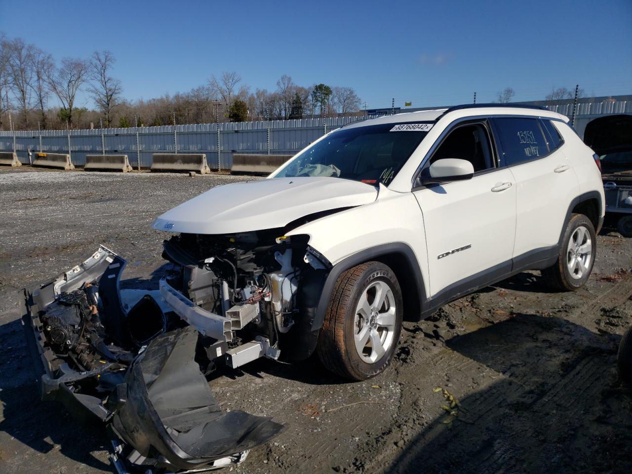 Foto 2 de la subasta – 2021 JEEP COMPASS LA con VIN 3C4NJCBB6MT510333