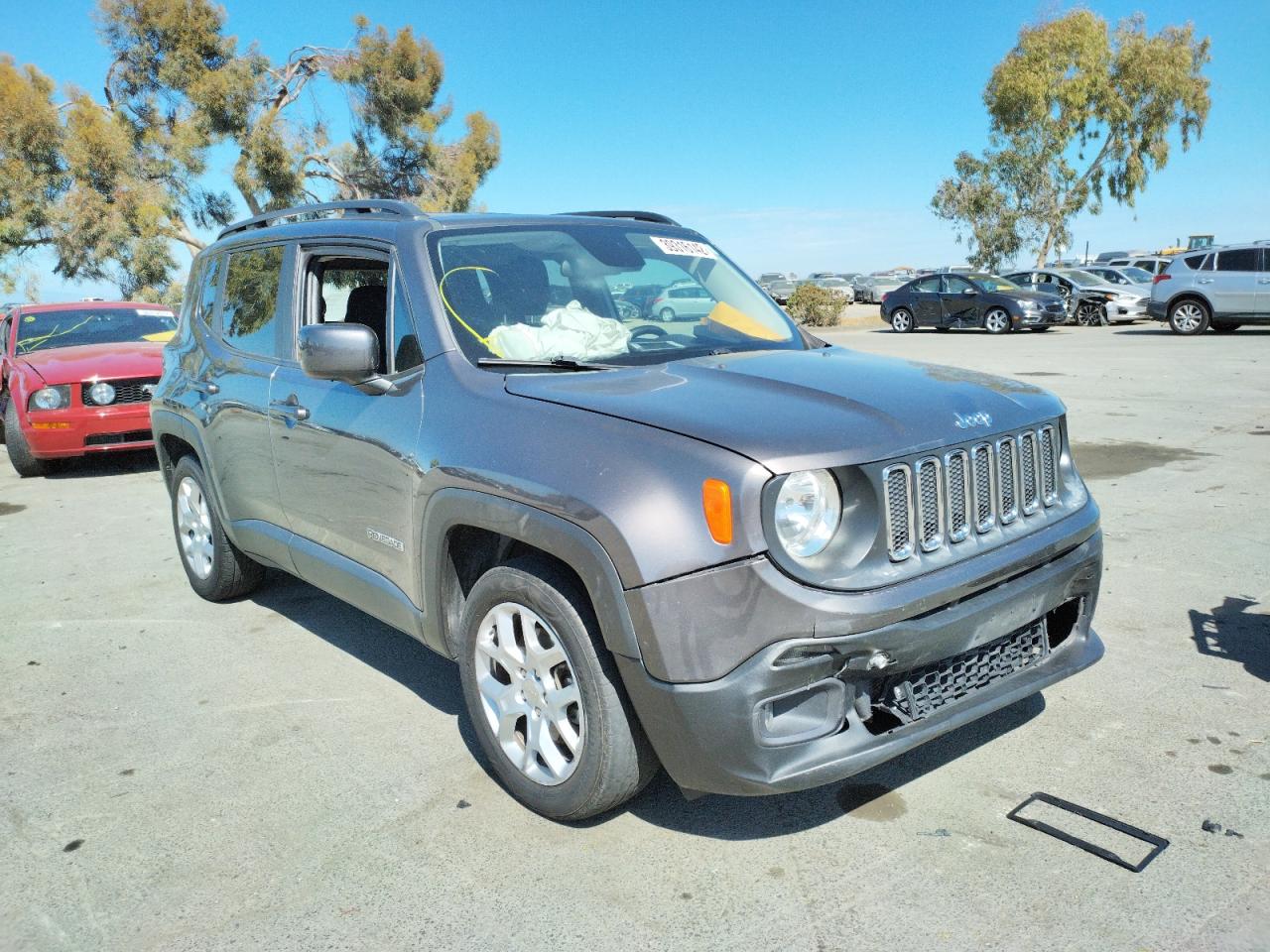 Photo 1 from auction – 2017 JEEP RENEGADE L with VIN ZACCJABB3HPE95248