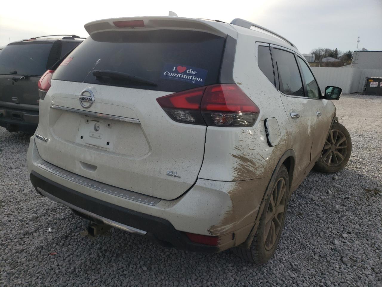 Photo 4 from auction – 2017 NISSAN ROGUE S with VIN 5N1AT2MT4HC759896