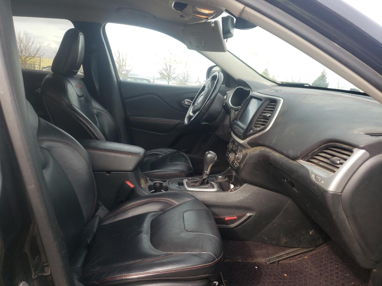 Photo 5 from auction – 2016 JEEP CHEROKEE T with VIN 1C4PJMBS0GW278020