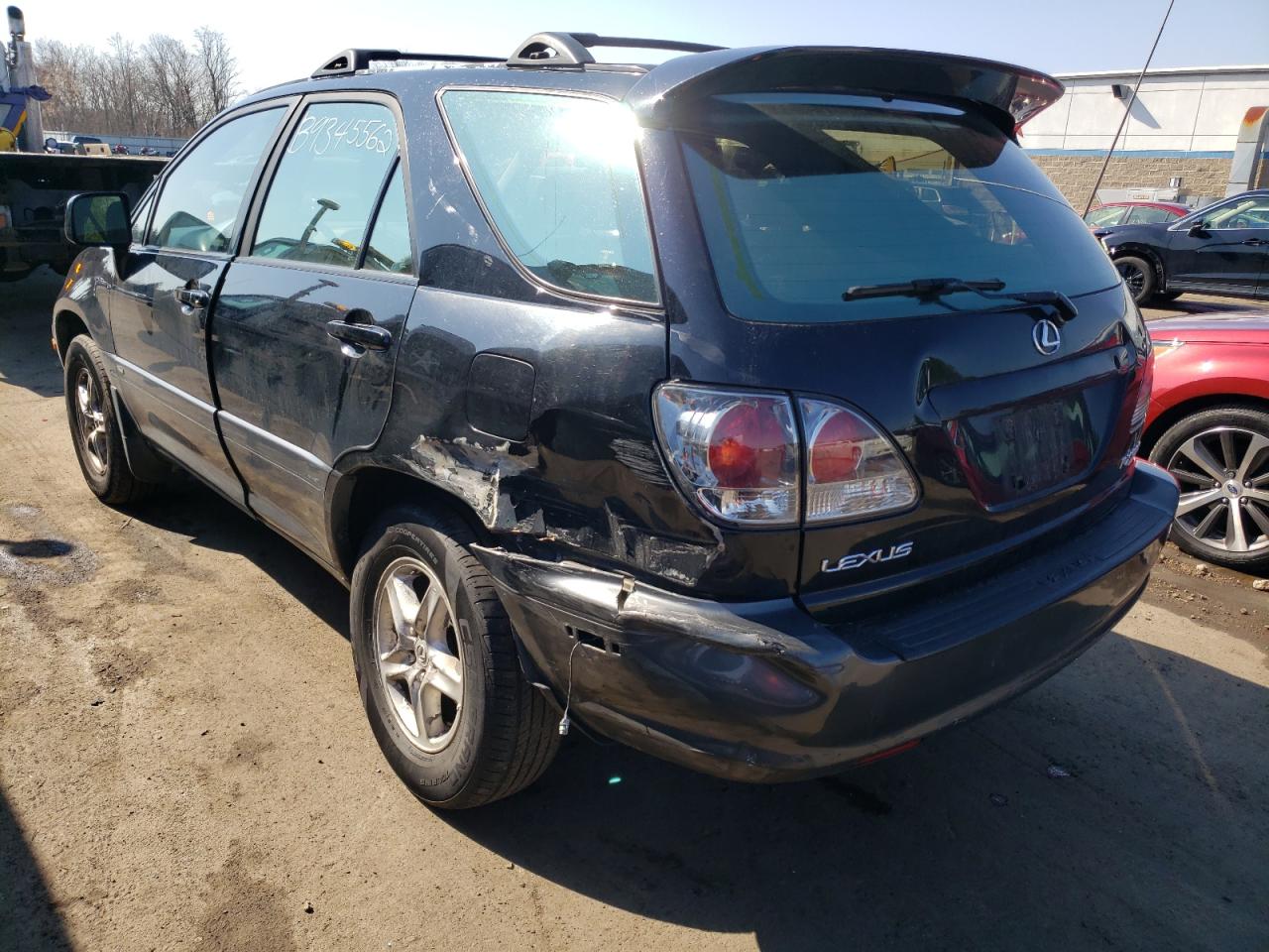 Photo 3 from auction – 2002 LEXUS RX 300 with VIN JTJHF10U120269361