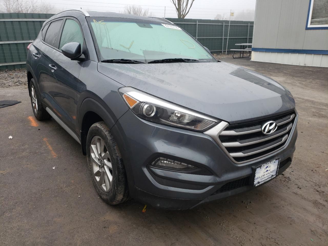 HYUNDAI TUCSON LIM 2017 with VIN KM8J3CA46HU584998 - Photo from auction