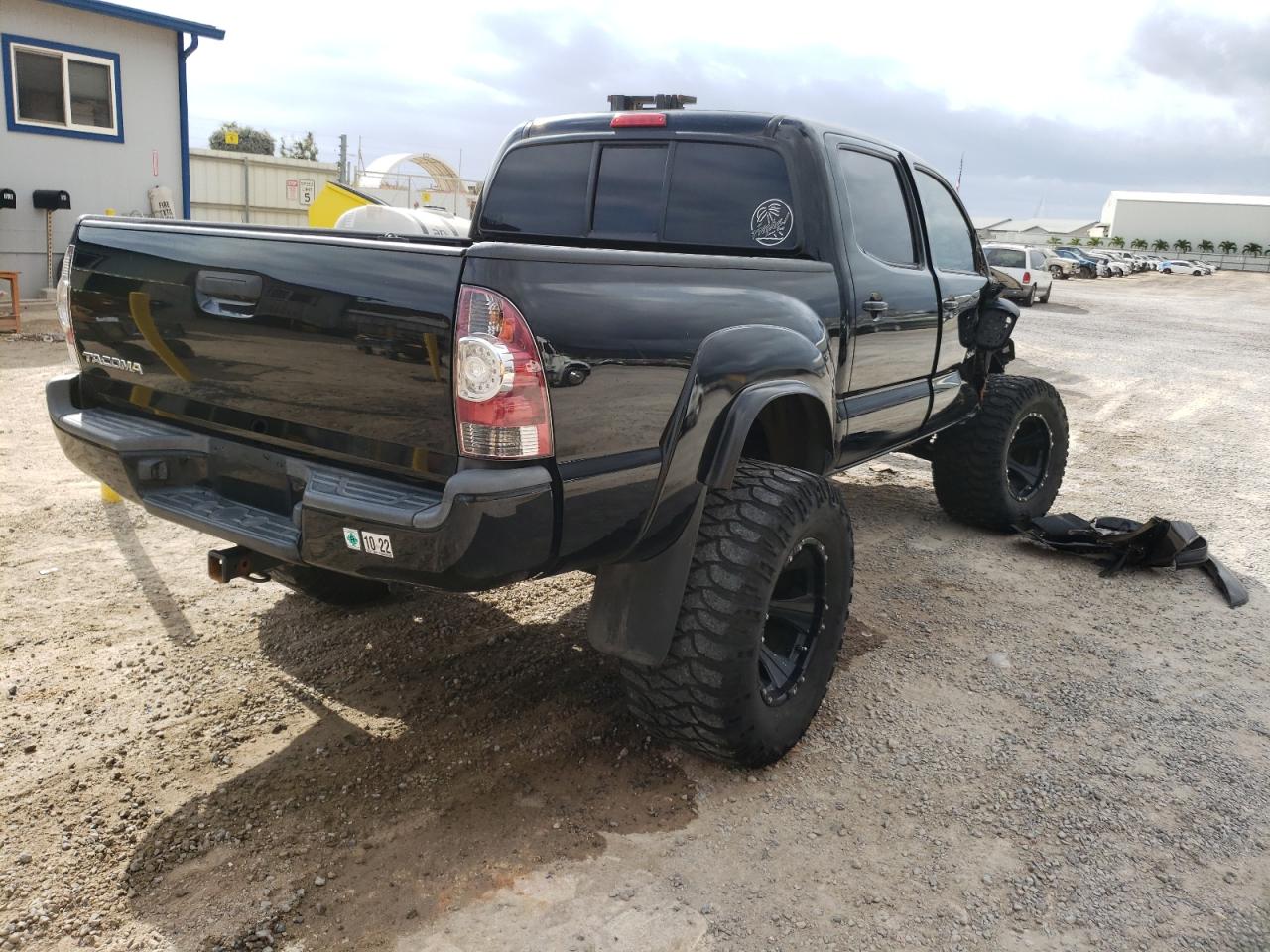 Photo 4 from auction – 2012 TOYOTA TACOMA DOU with VIN 3TMJU4GN7CM134944