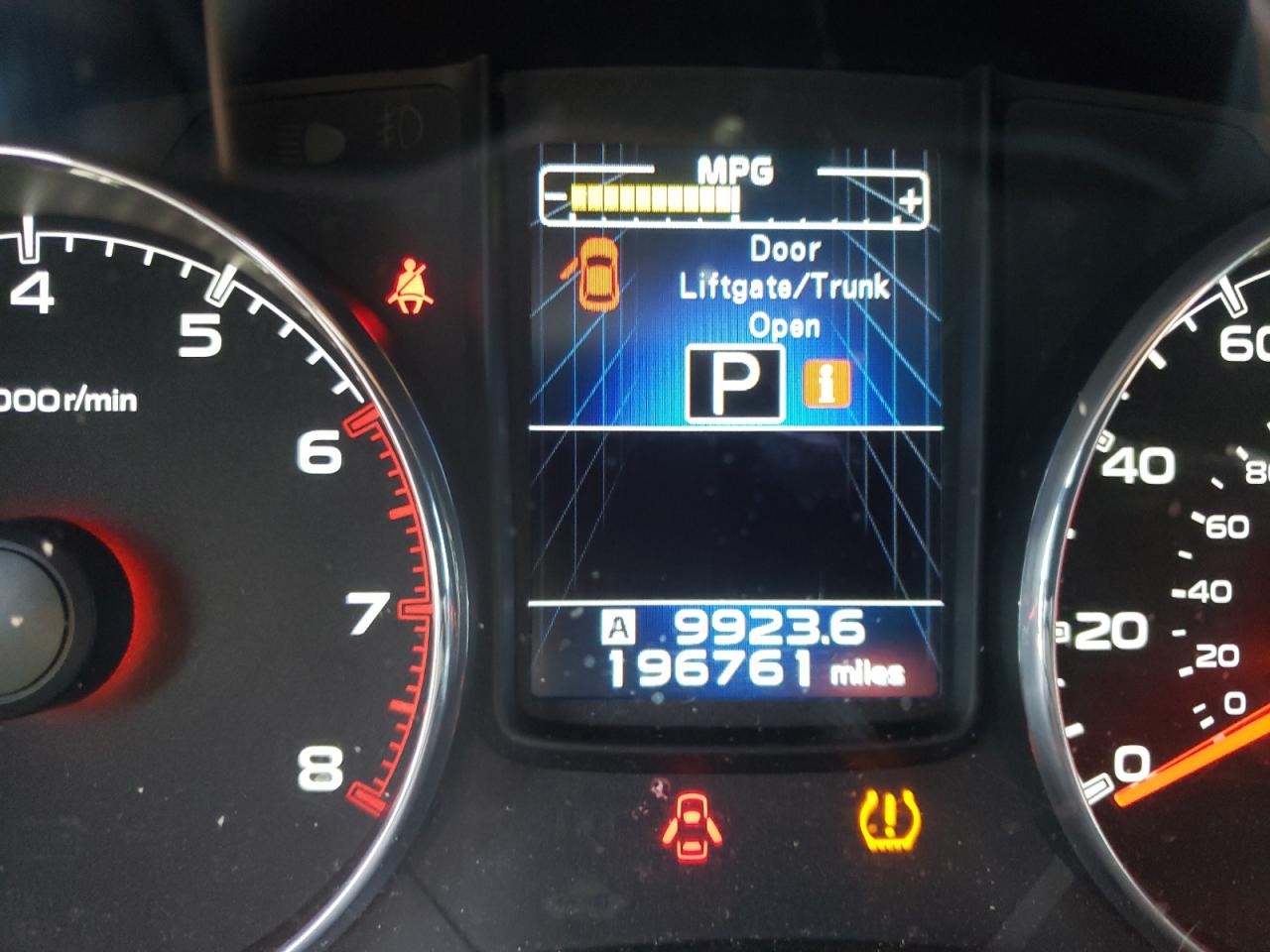 Photo 8 from auction – 2014 SUBARU LEGACY 2.5 with VIN 4S3BMCL66E3002386