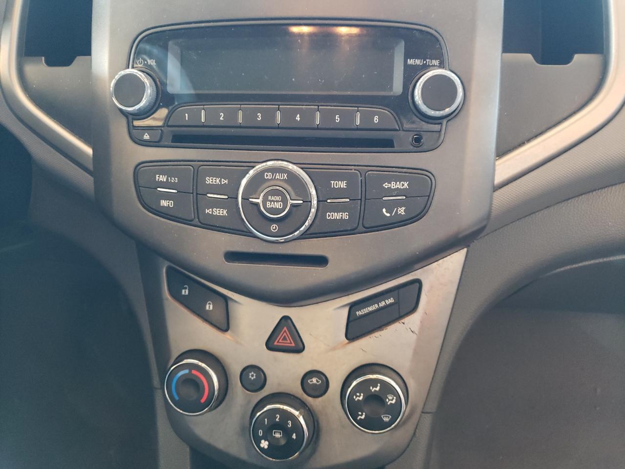 Zdjęcie 9 z aukcji – 2012 CHEVROLET SONIC LT z VIN 1G1JC5SH2C4107682