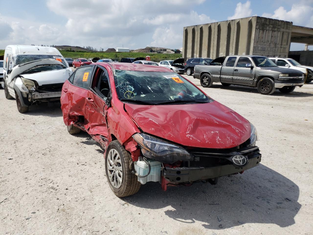 TOYOTA COROLLA L 2017 with VIN 2T1BURHE8HC829028 - Photo from auction