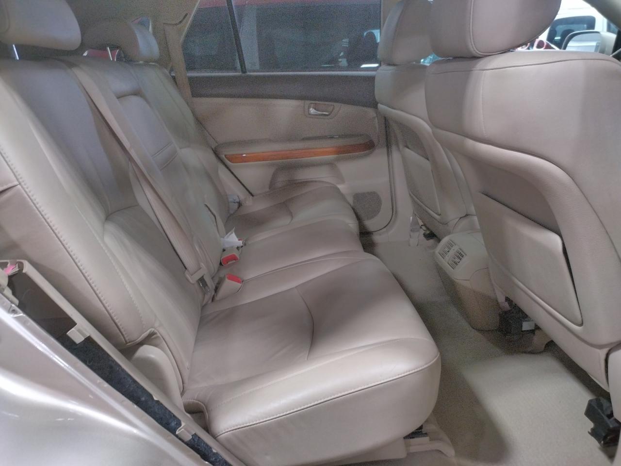 Photo 6 from auction – 2005 LEXUS RX 330 with VIN 2T2HA31U15C049834
