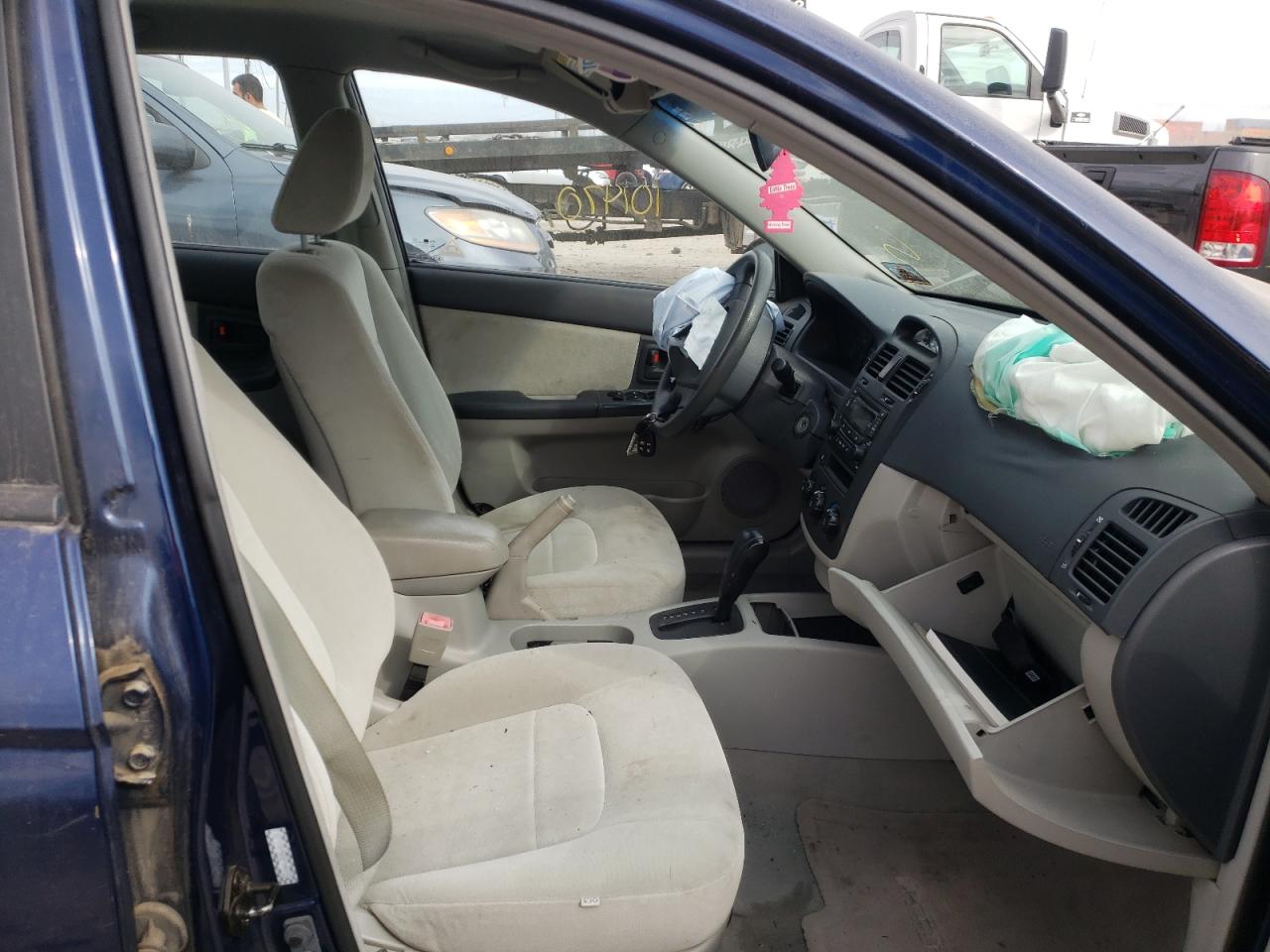 Photo 5 from auction – 2006 KIA SPECTRA LX with VIN KNAFE121965241071