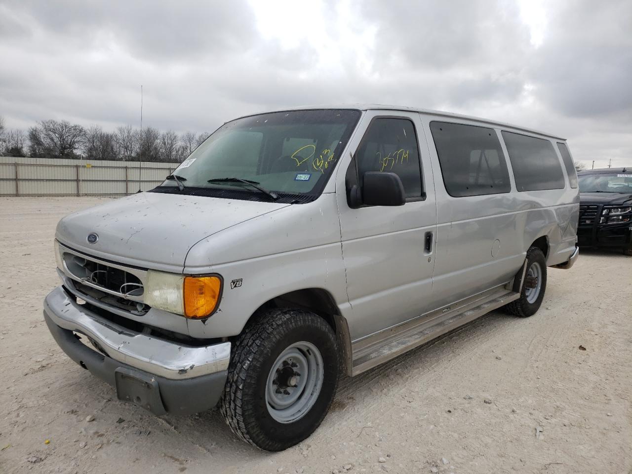 Photo 2 from auction – 1999 FORD ECONOLINE with VIN 1FBSS31L7XHB13148