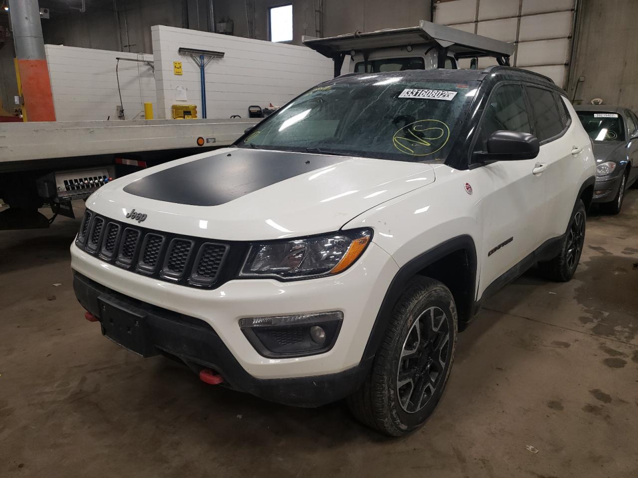 Photo 2 from auction – 2019 JEEP COMPASS TR with VIN 3C4NJDDB7KT733433