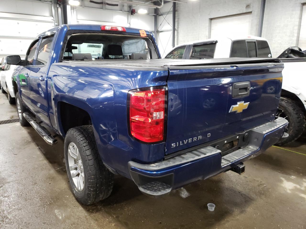Photo 3 from auction – 2018 CHEVROLET SILVERADO with VIN 3GCUKREC5JG498521