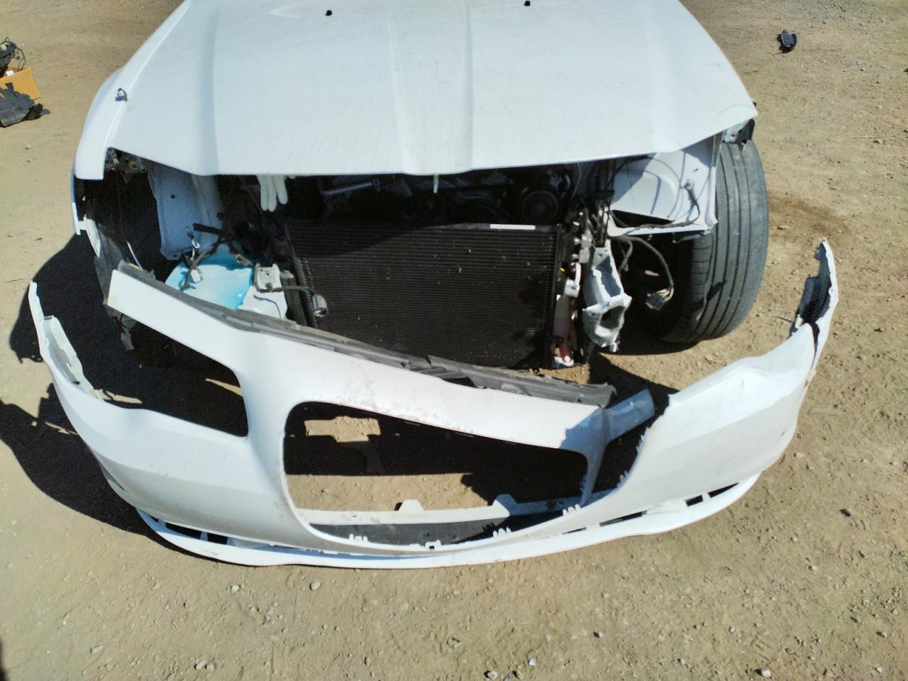 Photo 9 from auction – 2016 CHRYSLER 300C with VIN 2C3CCAEG7GH194729
