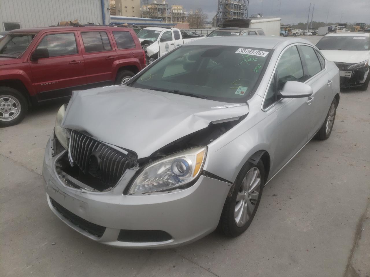 Photo 2 from auction – 2016 BUICK VERANO with VIN 1G4PP5SKXG4101227
