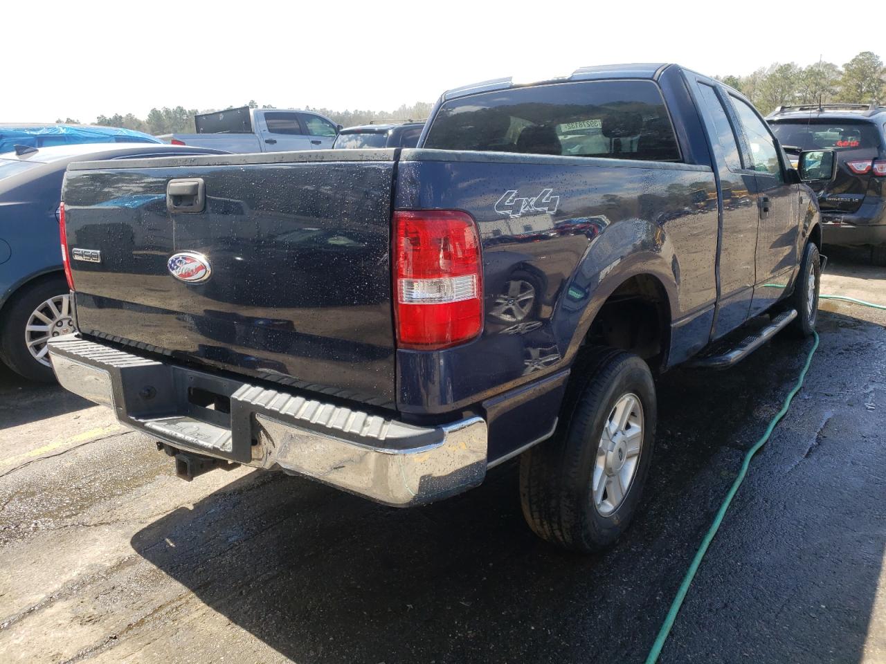 Photo 4 from auction – 2004 FORD F150 with VIN 1FTRX14W04NB42803