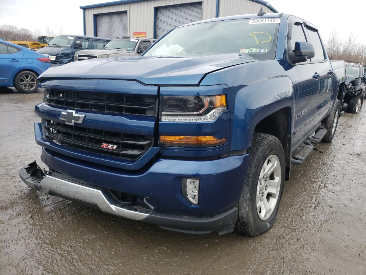 Photo 2 from auction – 2018 CHEVROLET SILVERADO with VIN 3GCUKREC8JG350217