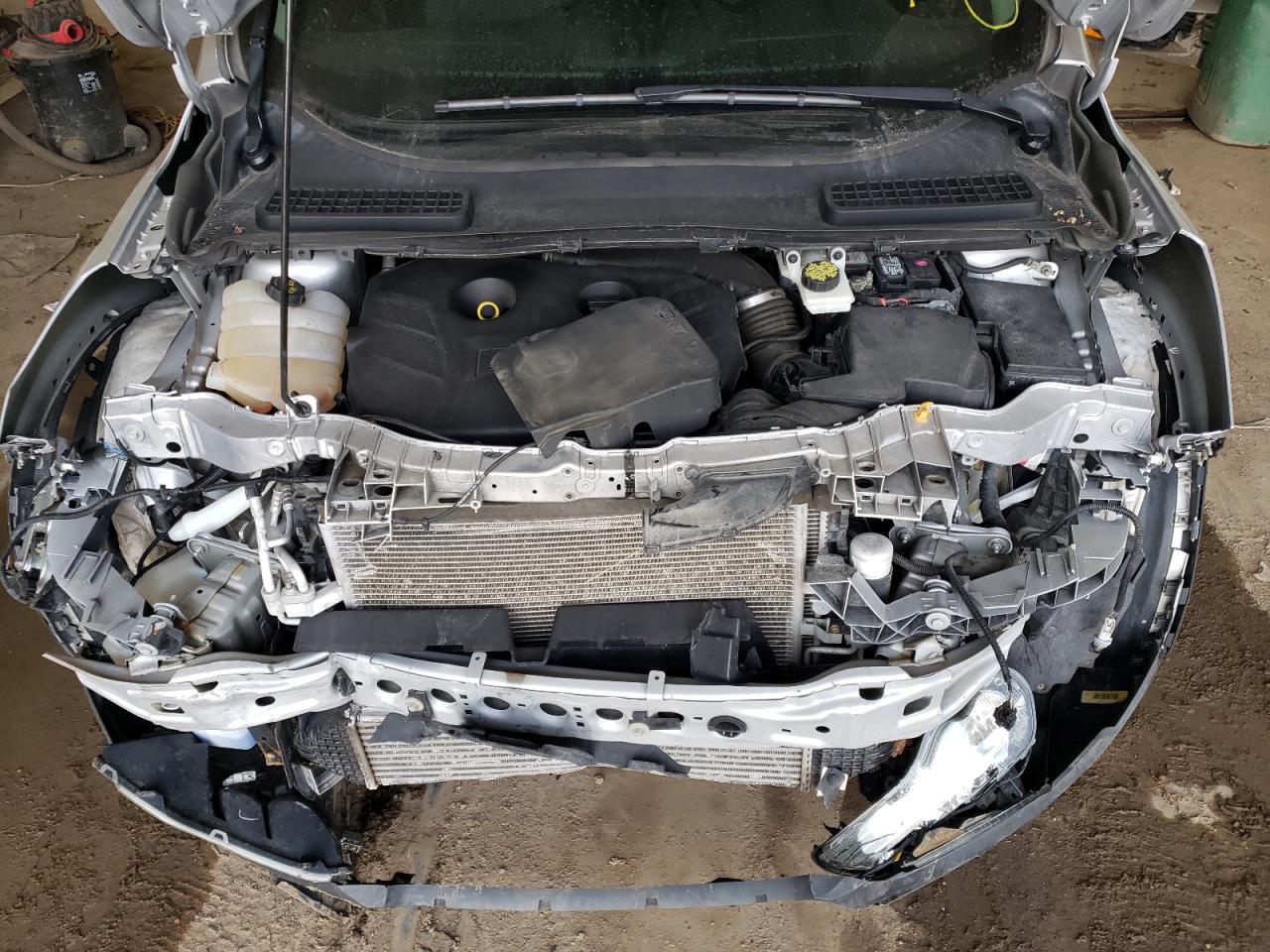 Photo 7 from auction – 2016 FORD ESCAPE SE with VIN 1FMCU9G9XGUA32334