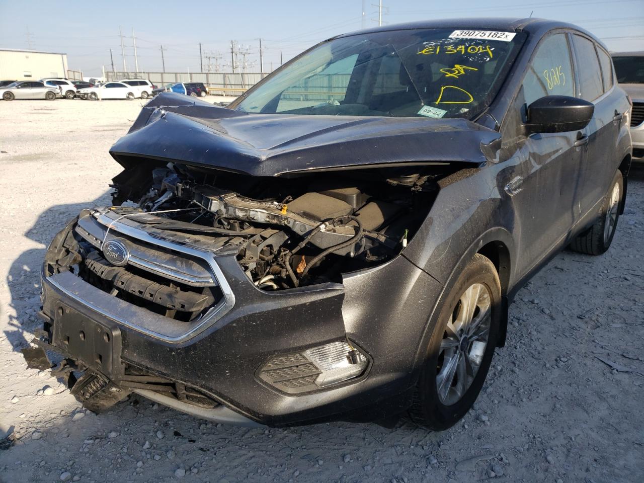 Photo 2 from auction – 2017 FORD ESCAPE SE with VIN 1FMCU0GD2HUE13404