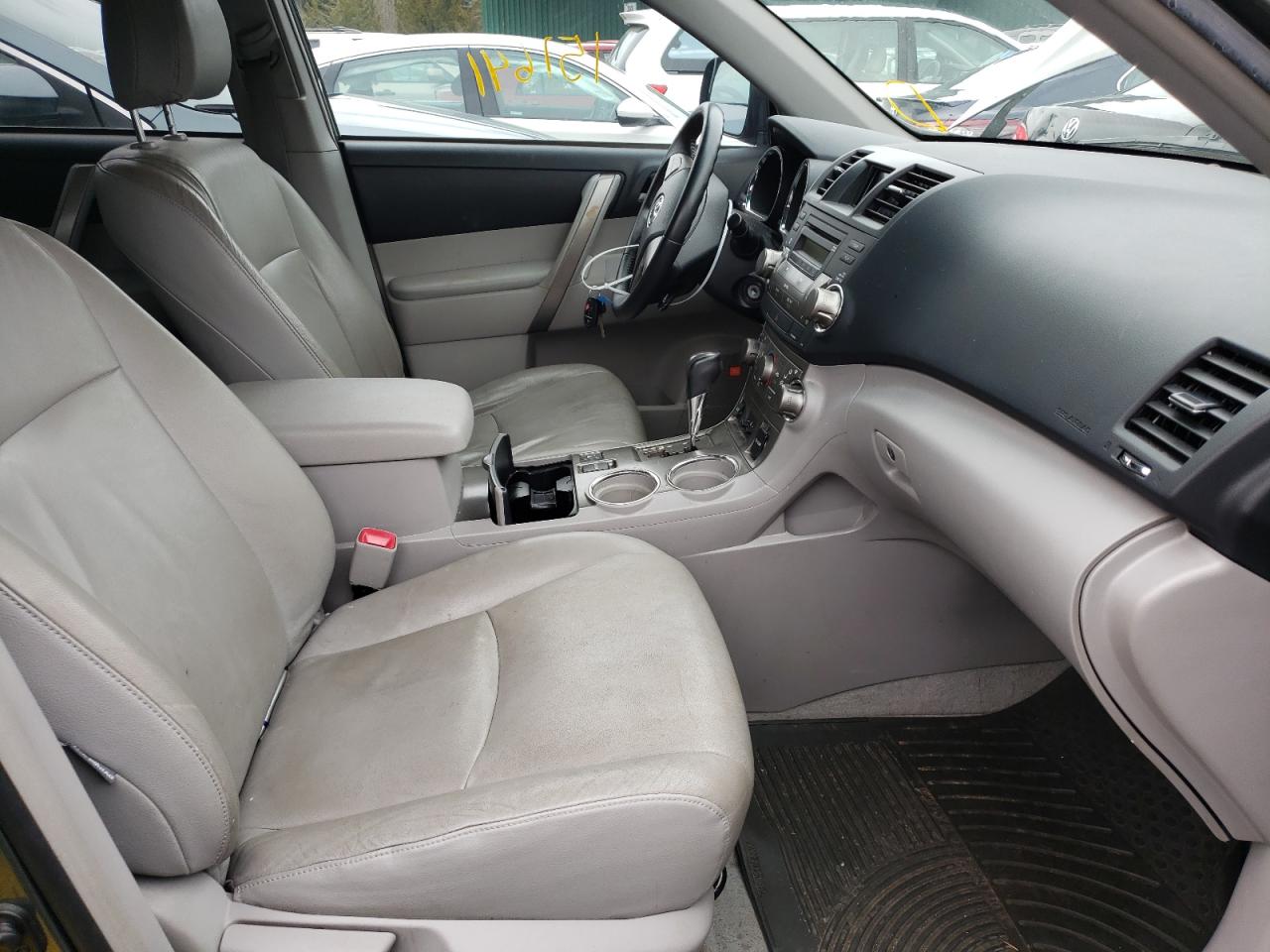 Photo 5 from auction – 2008 TOYOTA HIGHLANDER with VIN JTEES43A682044365