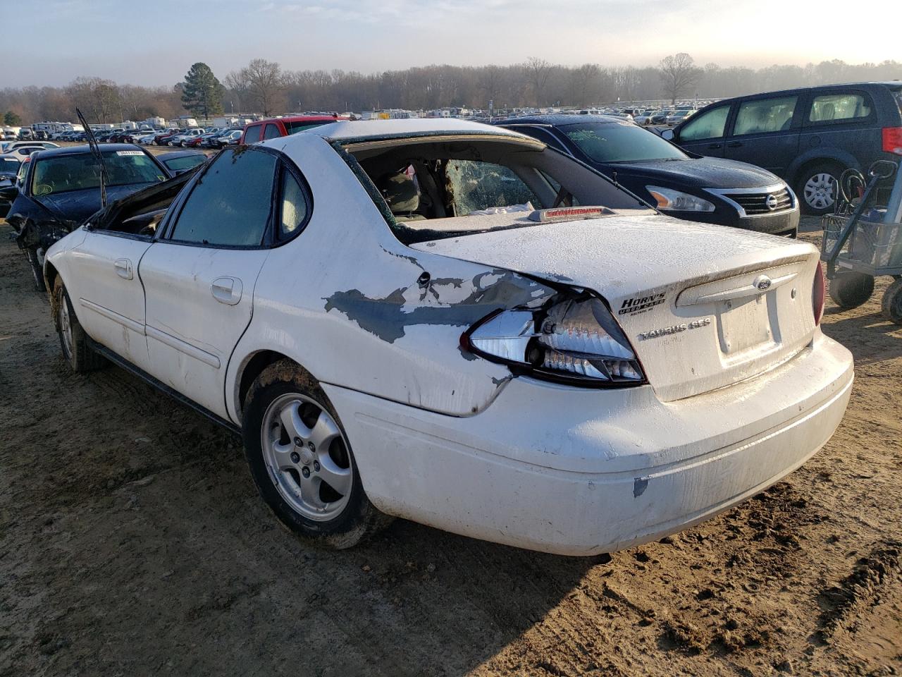 Photo 3 from auction – 2004 FORD TAURUS SES with VIN 1FAFP55U04A183176